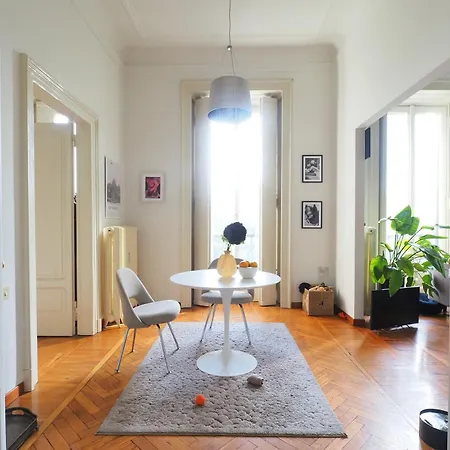 Piano Alto Vista Sul Parco Apartman