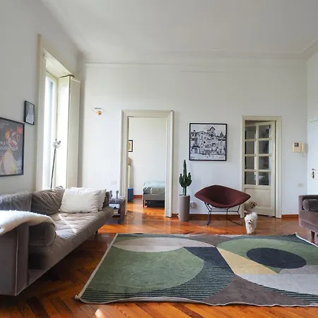 Piano Alto Vista Sul Parco Apartman