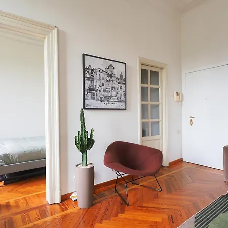 Piano Alto Vista Sul Parco Apartman *